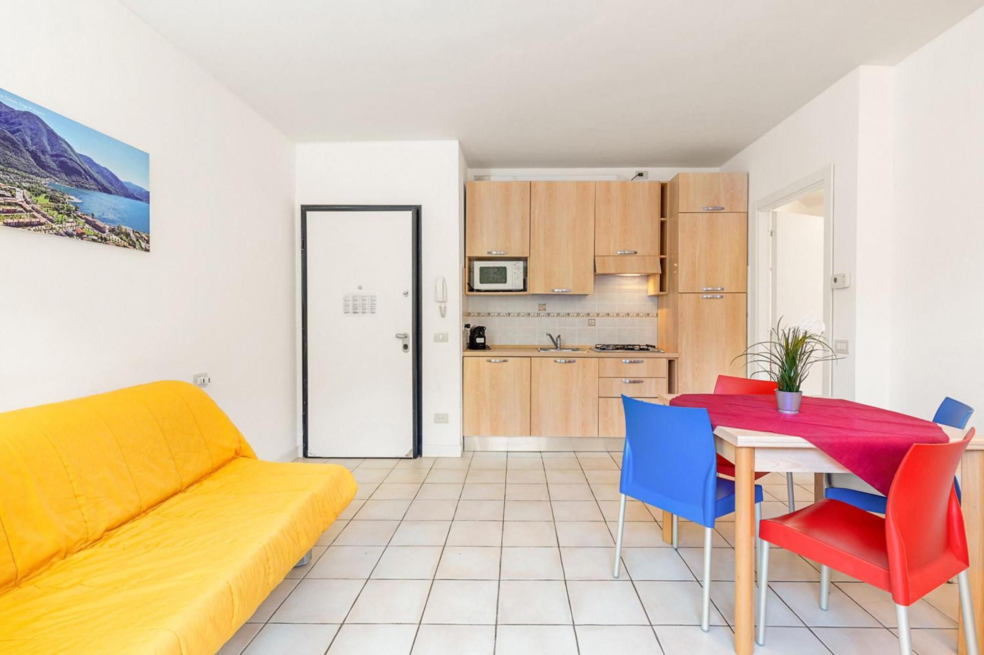 Budget Village Apartments - Porto Letizia Porlezza Exterior foto