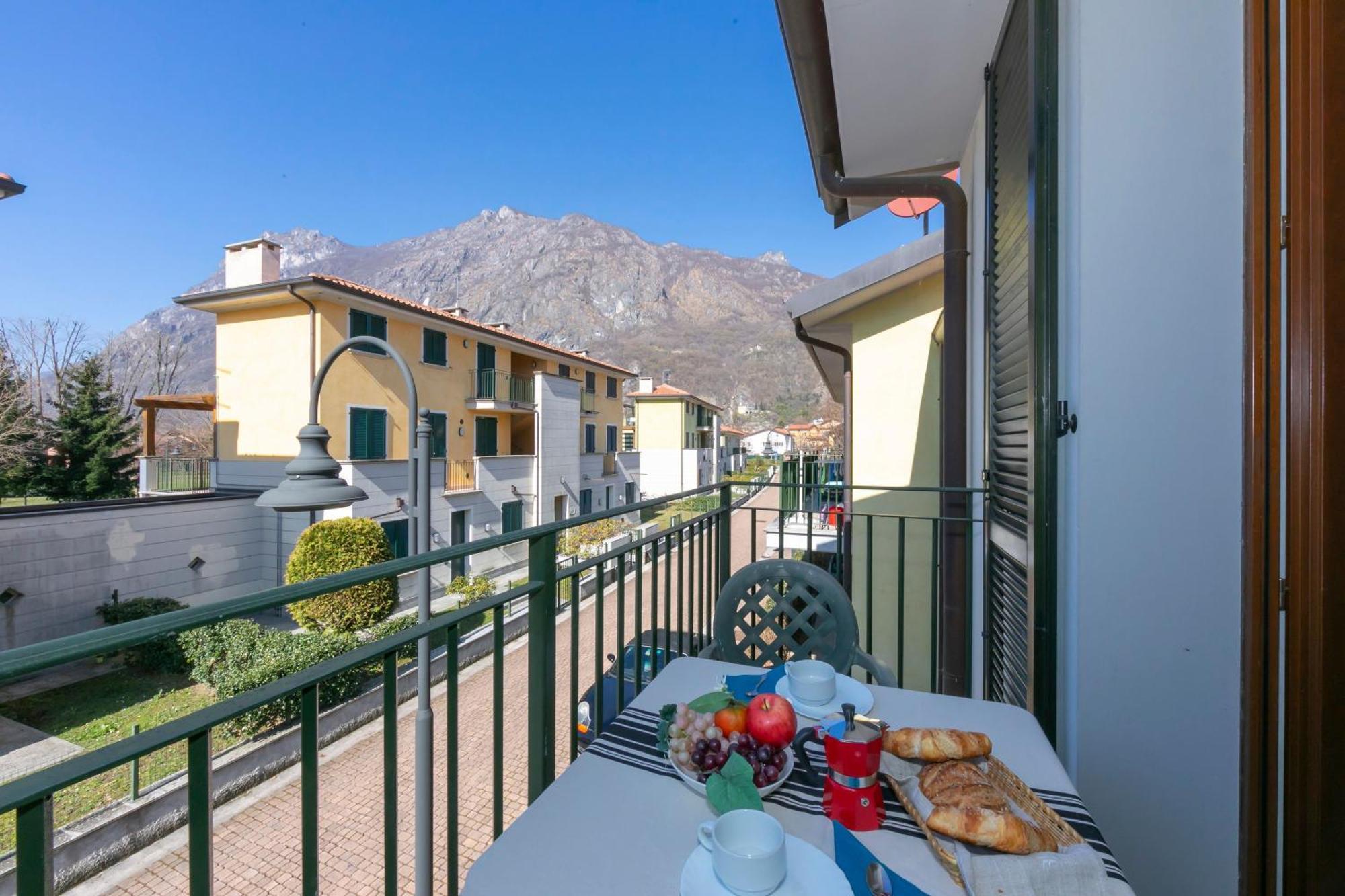 Budget Village Apartments - Porto Letizia Porlezza Exterior foto