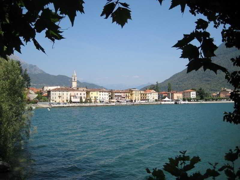 Budget Village Apartments - Porto Letizia Porlezza Exterior foto